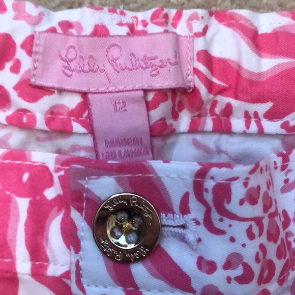 Lilly Pulitzer shorts size 12 - Picture 2 of 3